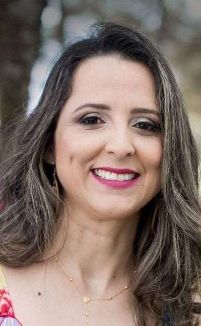 ELISANGELA C. GROTHE DE OLIVEIRA